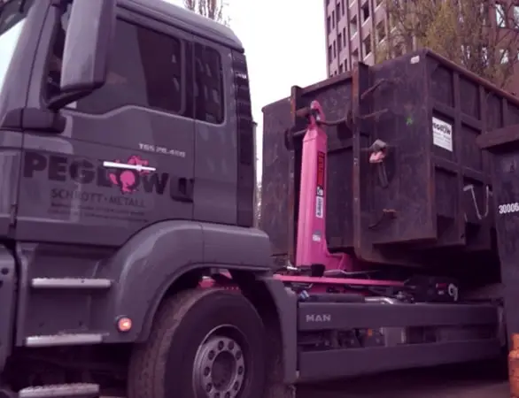 Absetzcontainer für Schrott und Metall von Peglow